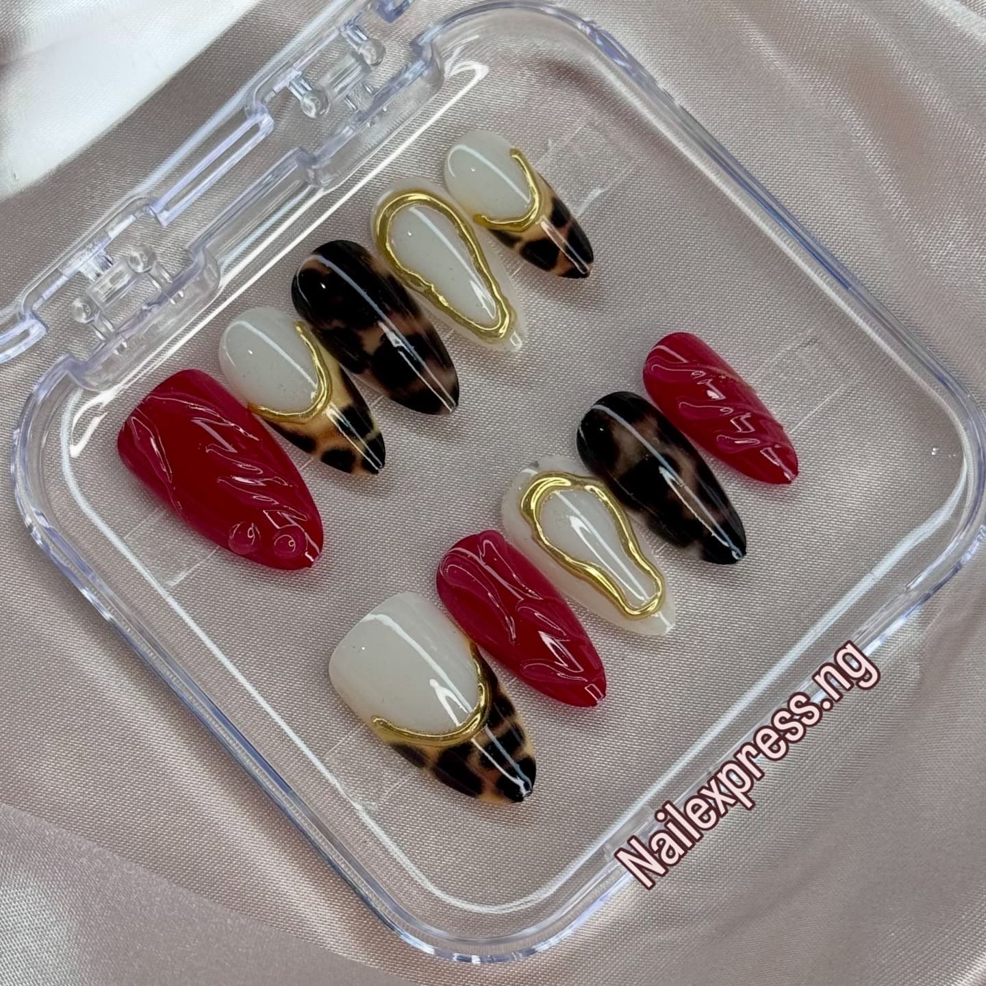 Glossy Crystal